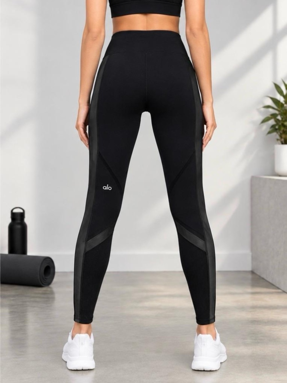 Alo Yoga Black Moto Mesh Inset Leggings Size S